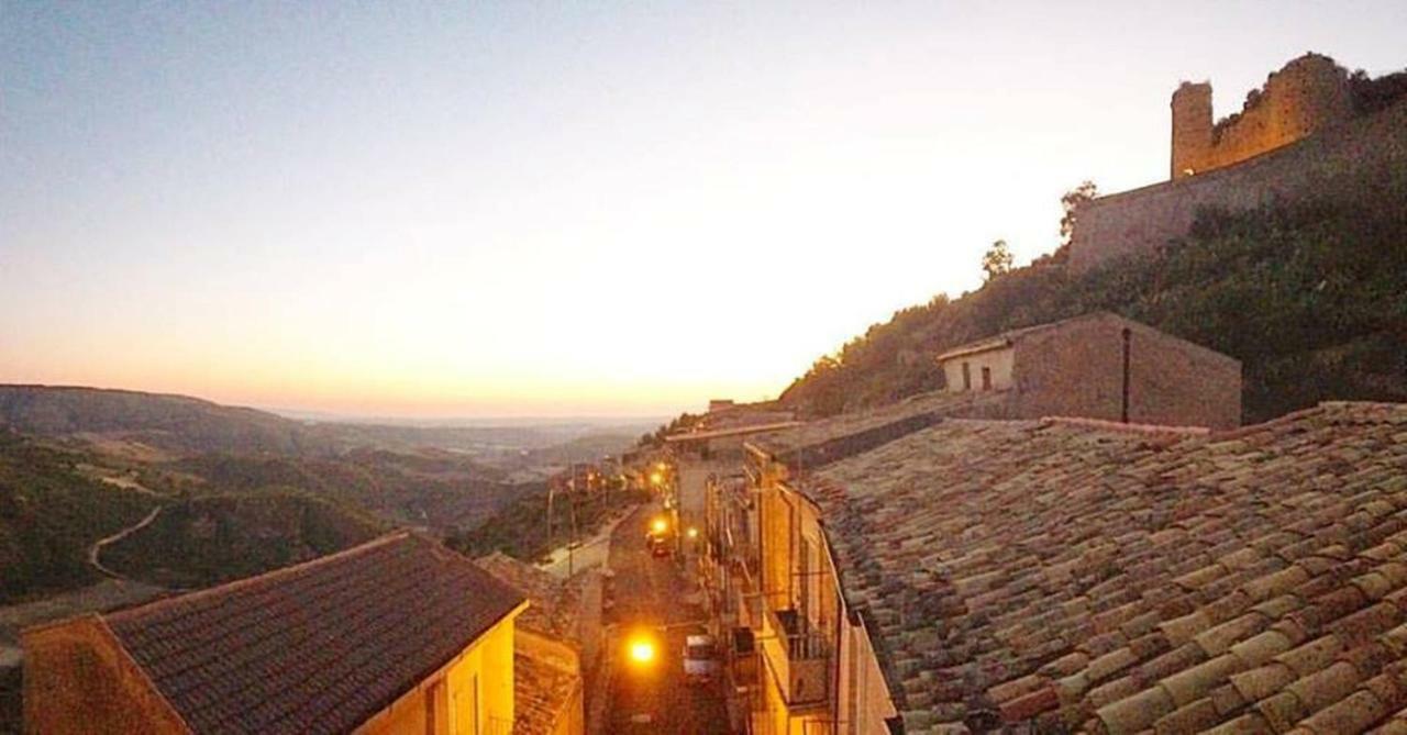 Experience Il Paesino Hotel Licodia Eubea Exterior foto
